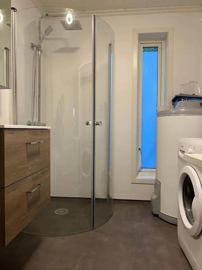 Lekkert Gjestehus Med Gratis Parkering Pa Stedet. Левангер Экстерьер фото